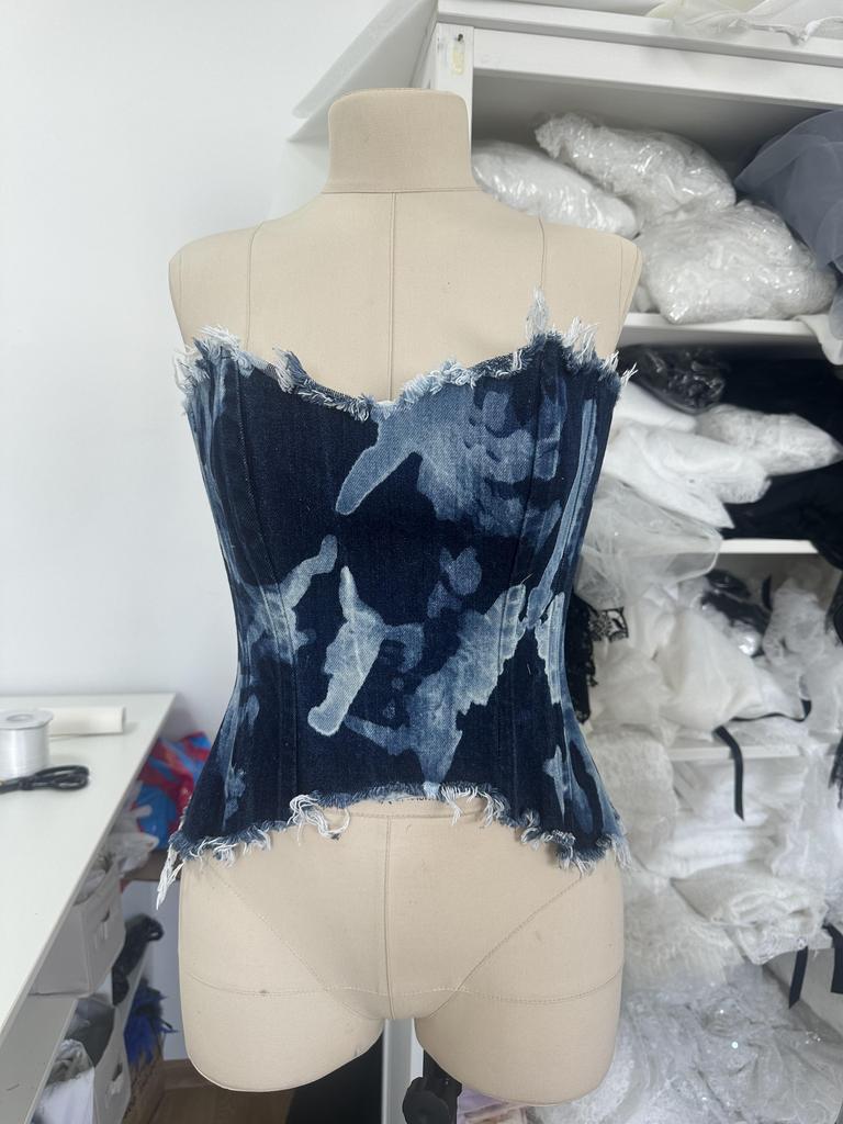 Вивьен Пена