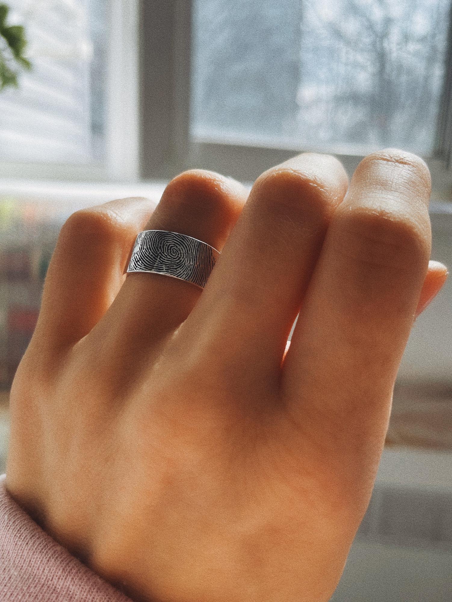 КОЛЬЦО С ОТПЕЧАТКОМ ПАЛЬЦА, L