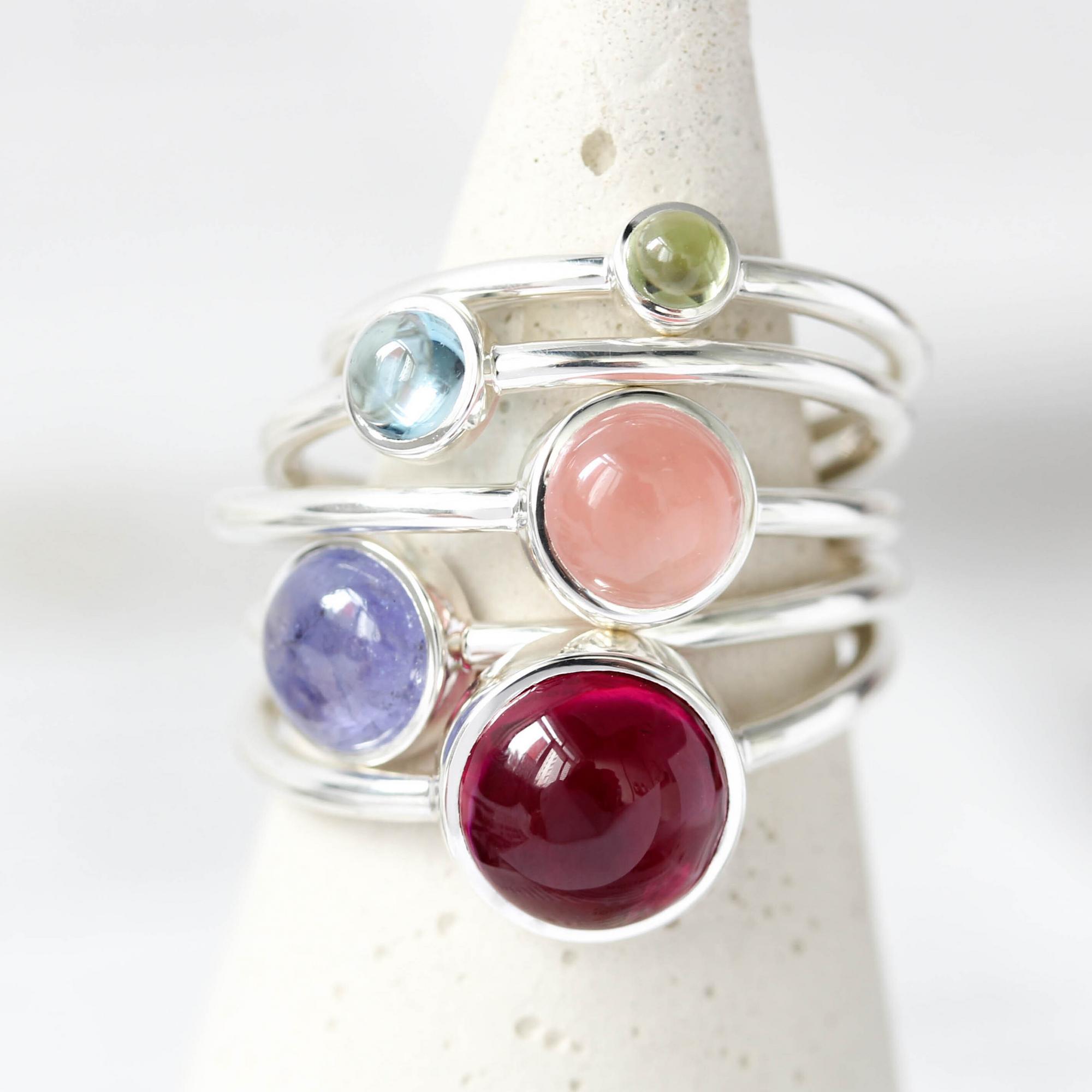 КОЛЬЦА С КАМНЯМИ