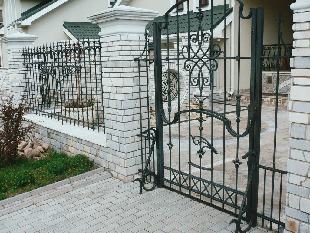 КАЛИТКА К-12