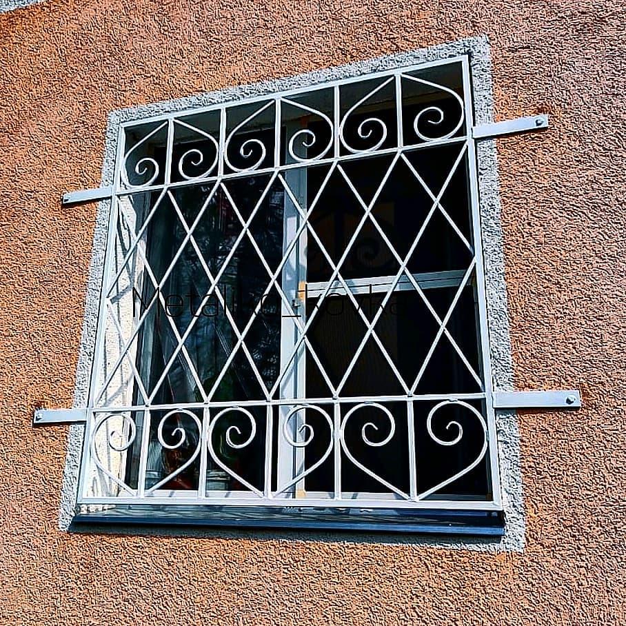 РЕШЕТКА НА ОКНО Р-13