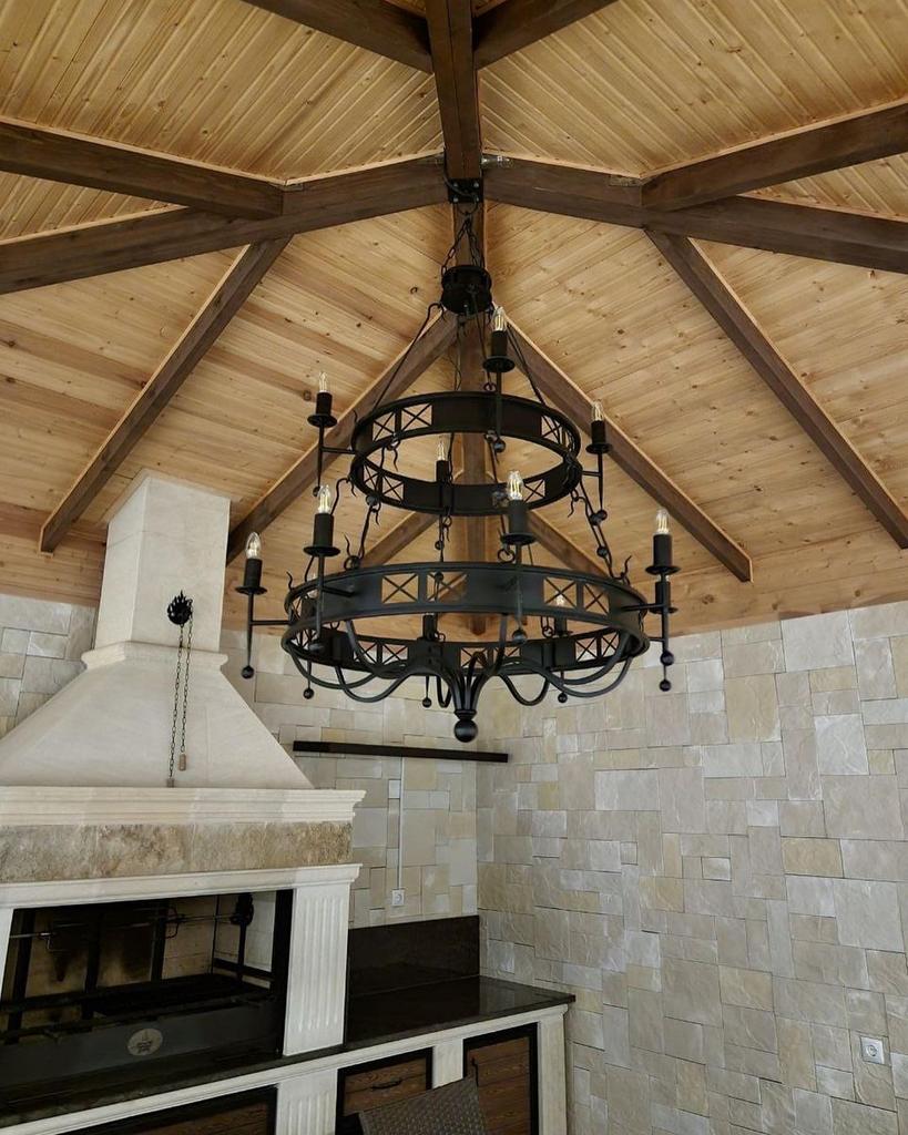 ЛЮСТРА КОВАНАЯ