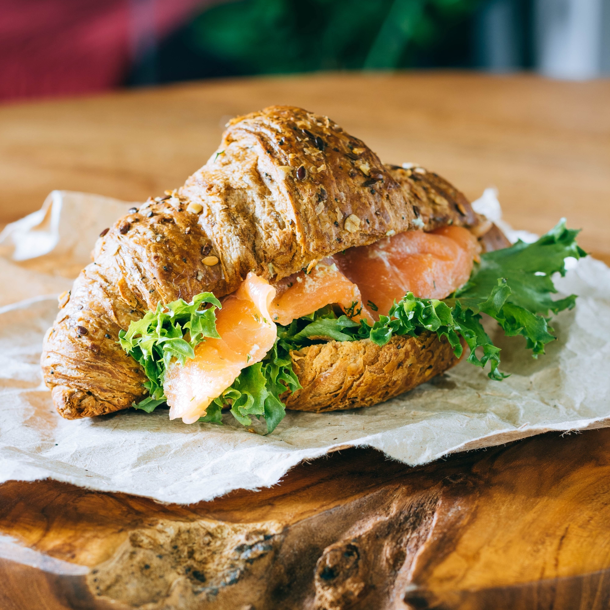 КРУАССАН С ЛОСОСЕМ