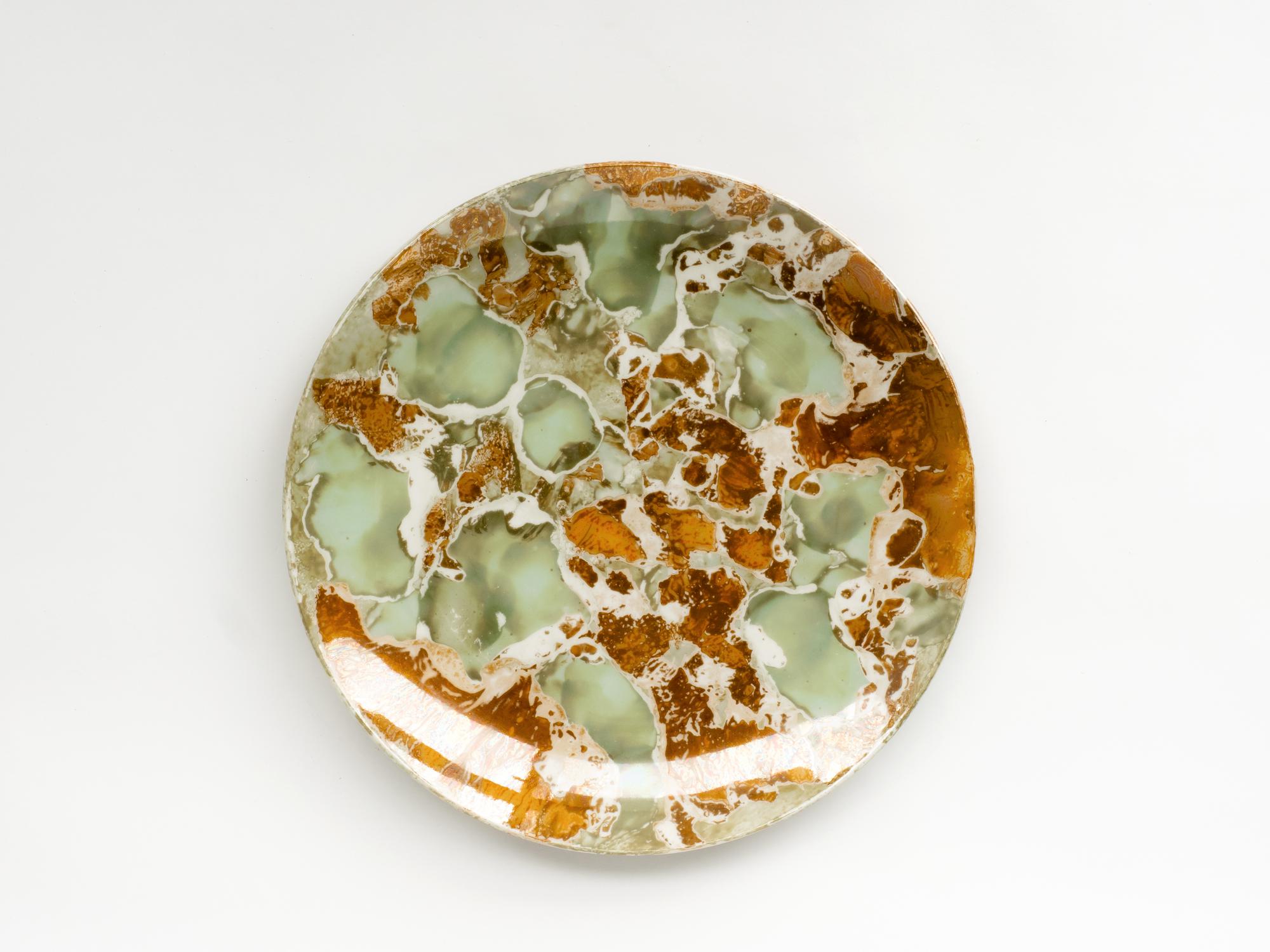 Тарелка без бортов 23 см