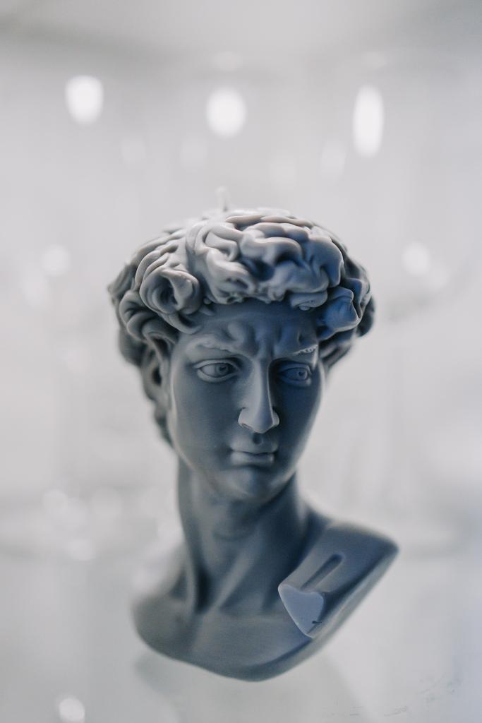 Свеча DAVID GRAY