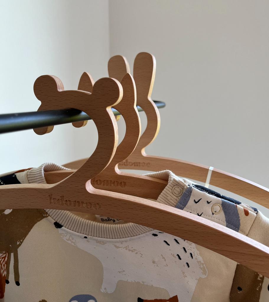 Детские плечики для одежды с силуэтом зверей