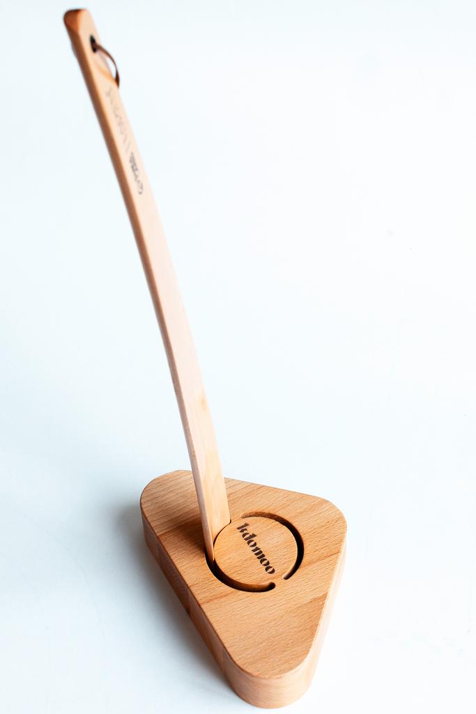 Подставка под обувной рожок треугольной формы, цвет светлое дерево.