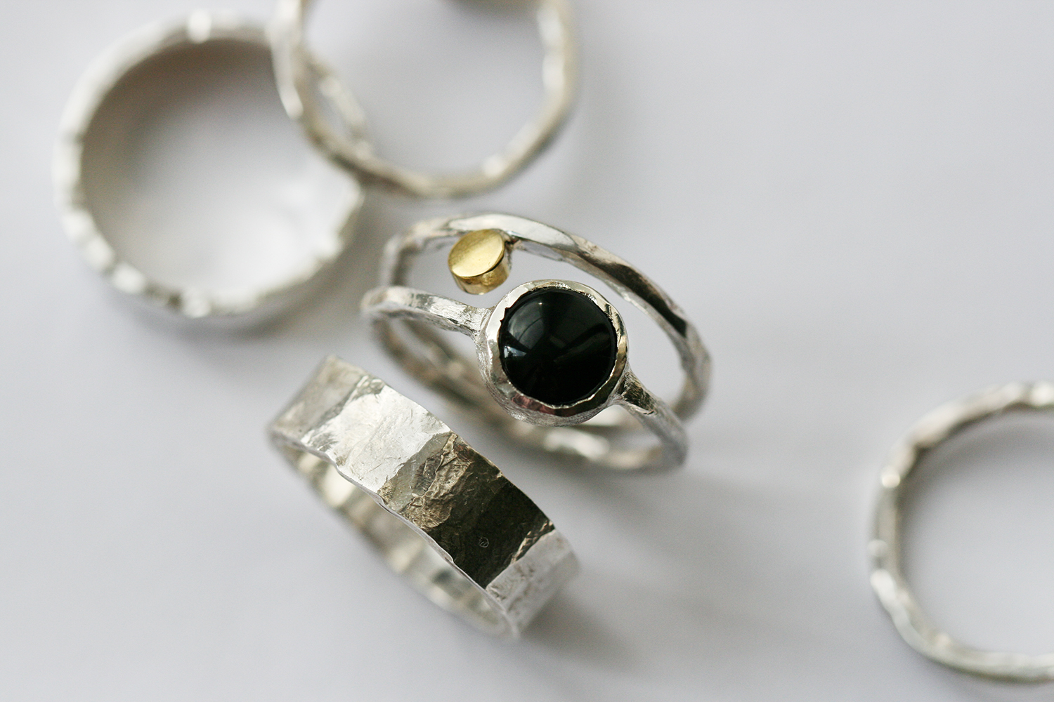 Кольцо с черным агатом