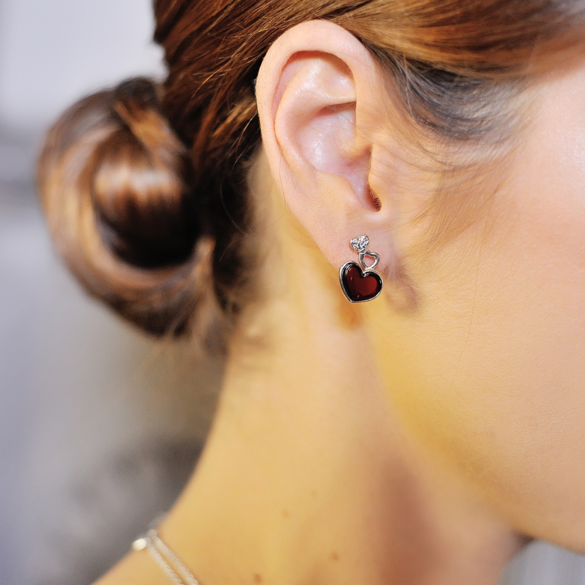 Серьги с натуральным янтарем