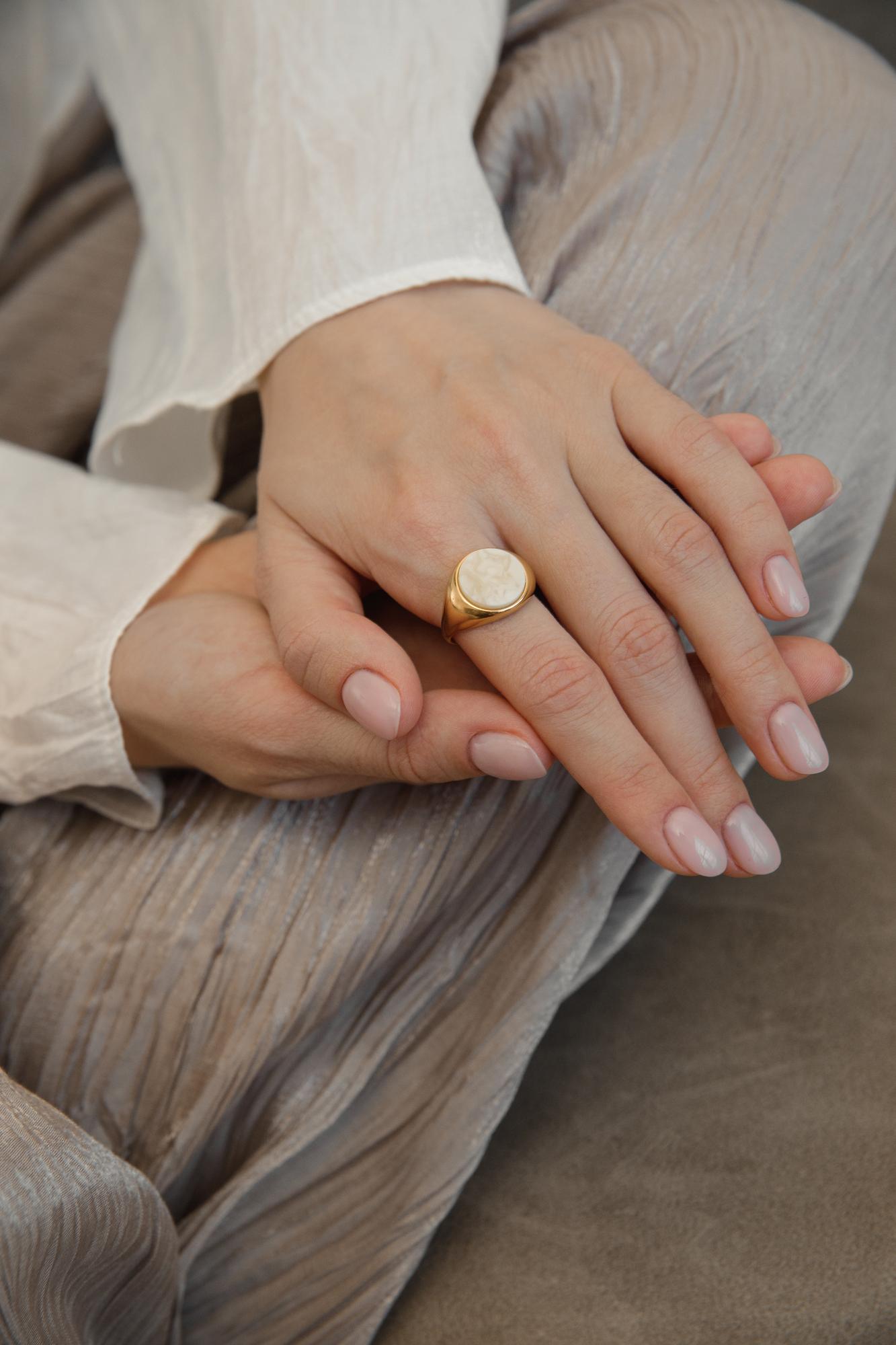 Кольцо с натуральным янтарем R9235ZM