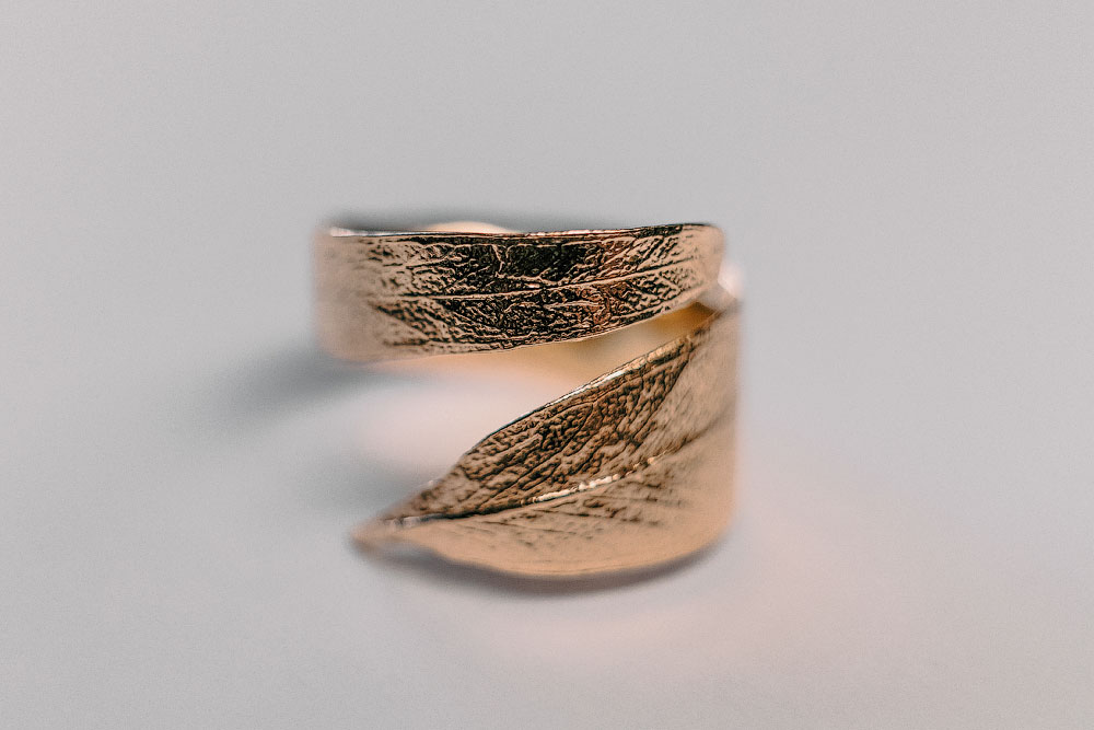 Кольцо Эвкалипт позолота