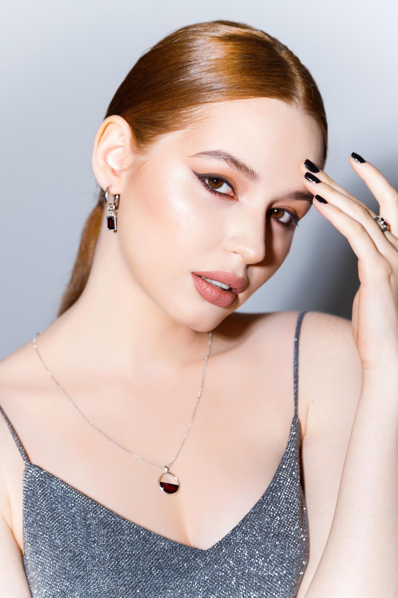 Кулон  из натурального янтаря P9220RV