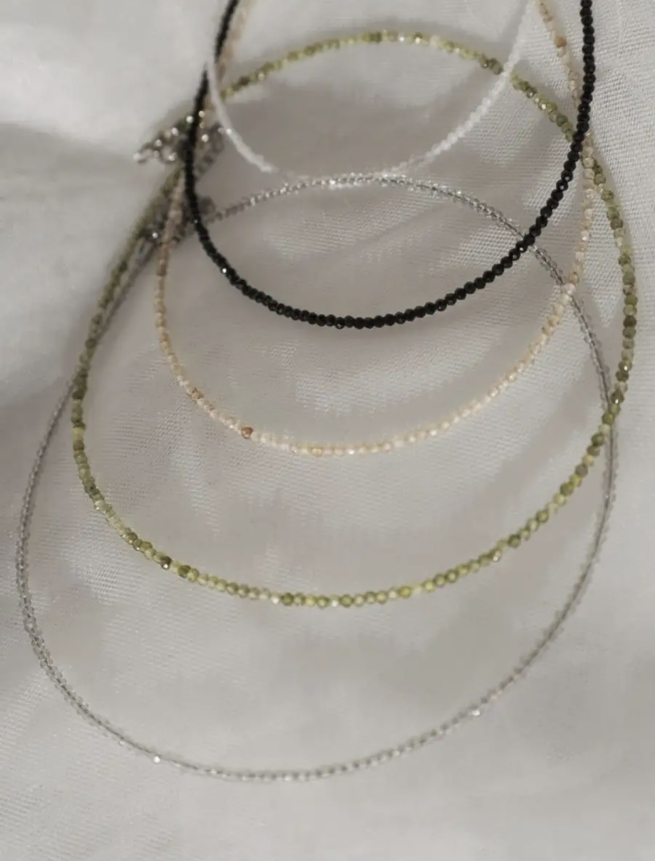 Чокер из циркона и шпинели