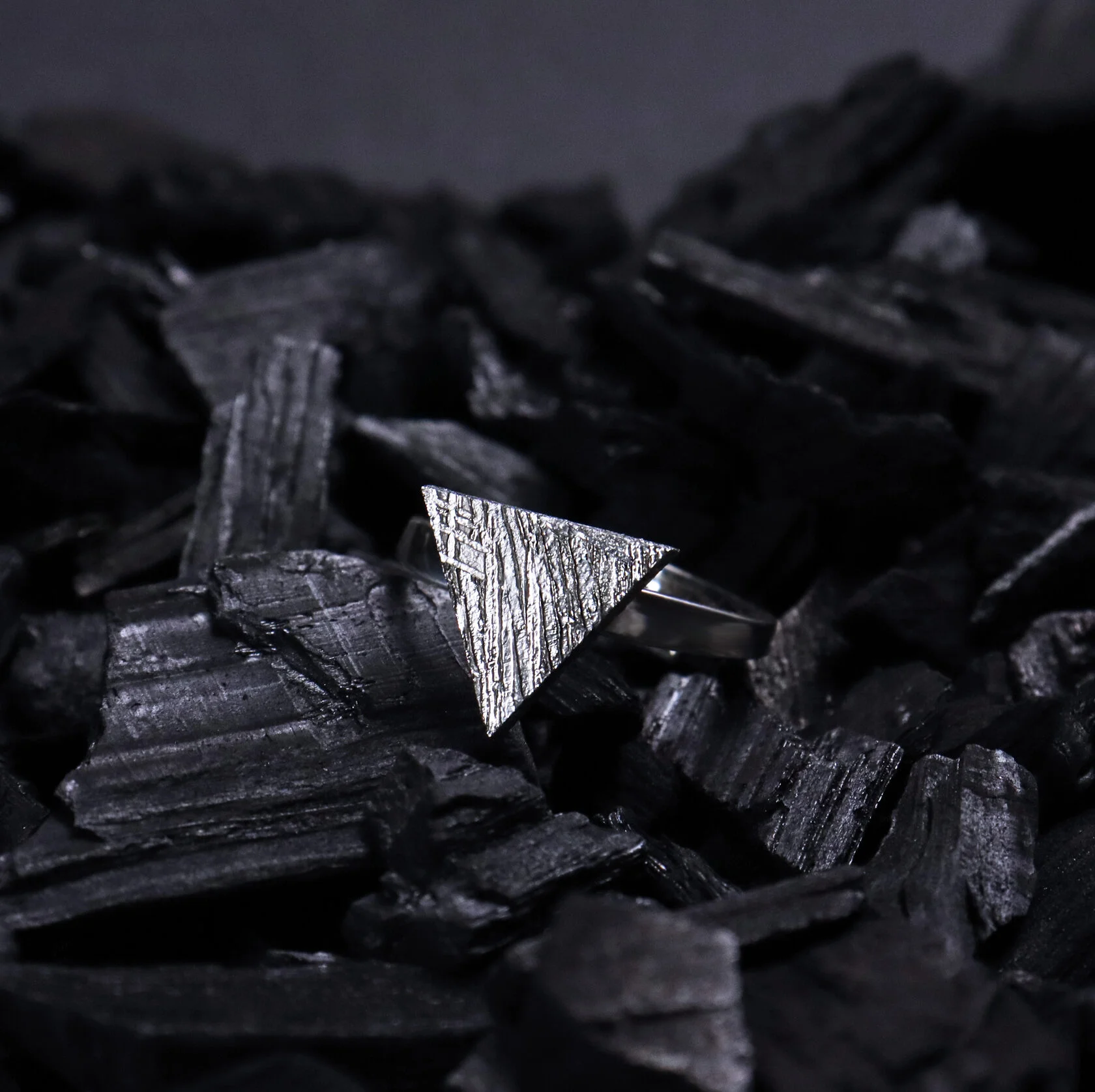 кольцо - треугольник