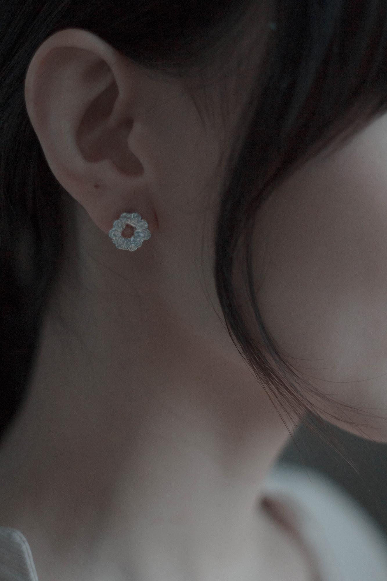 Серьги пусеты  "Цветочные кораллы"