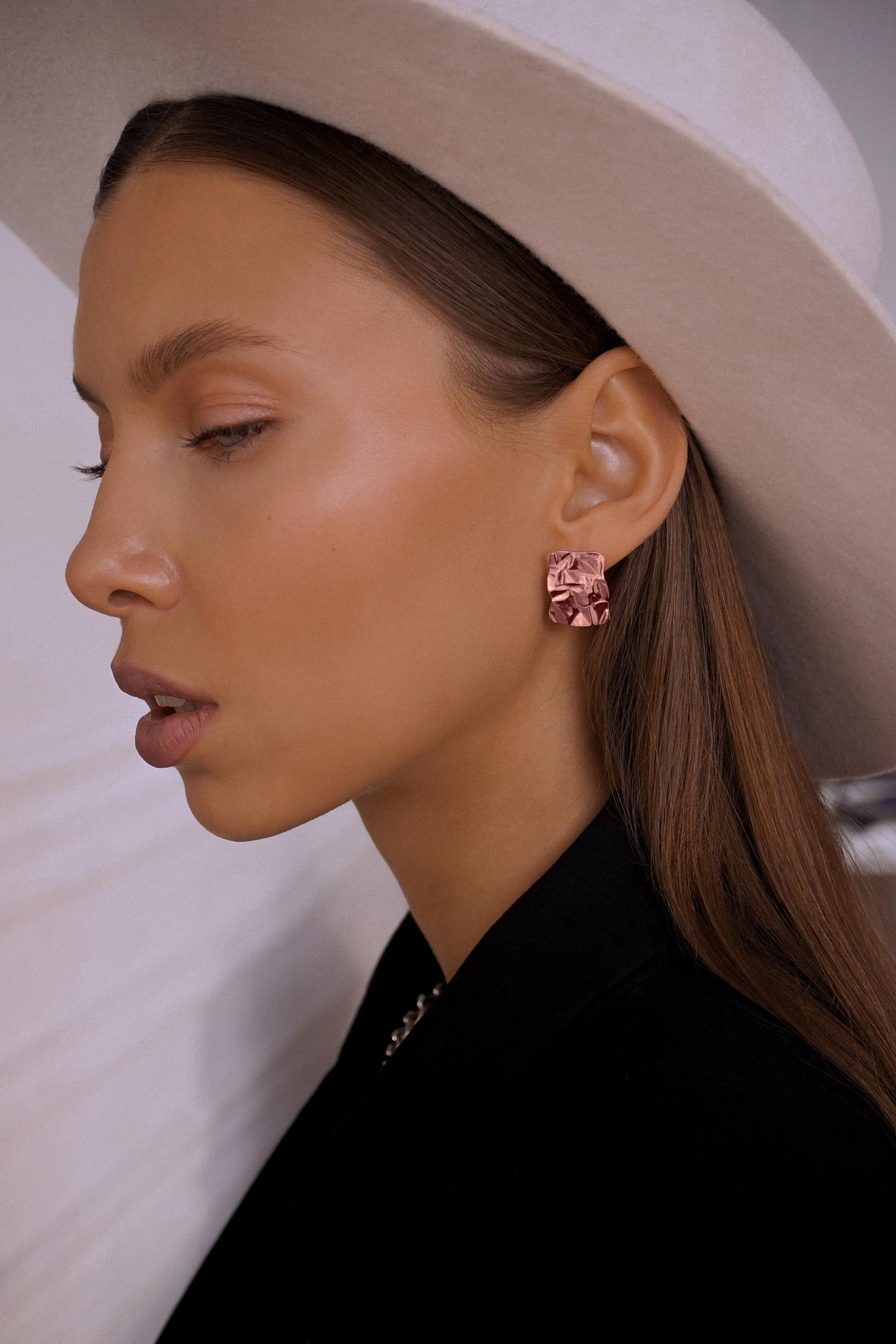 Серебряные серьги-прямоугольники "Folio" pink