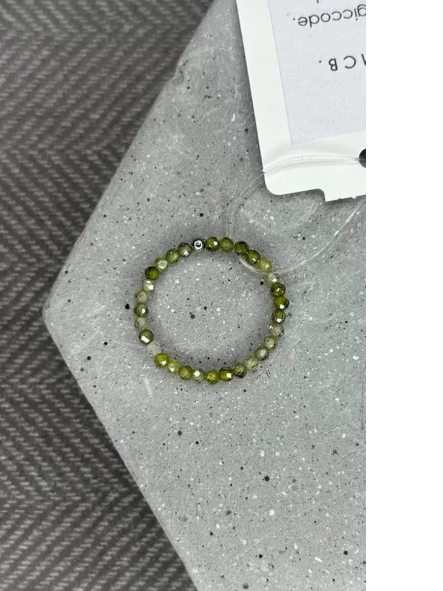 Кольцо из циркона