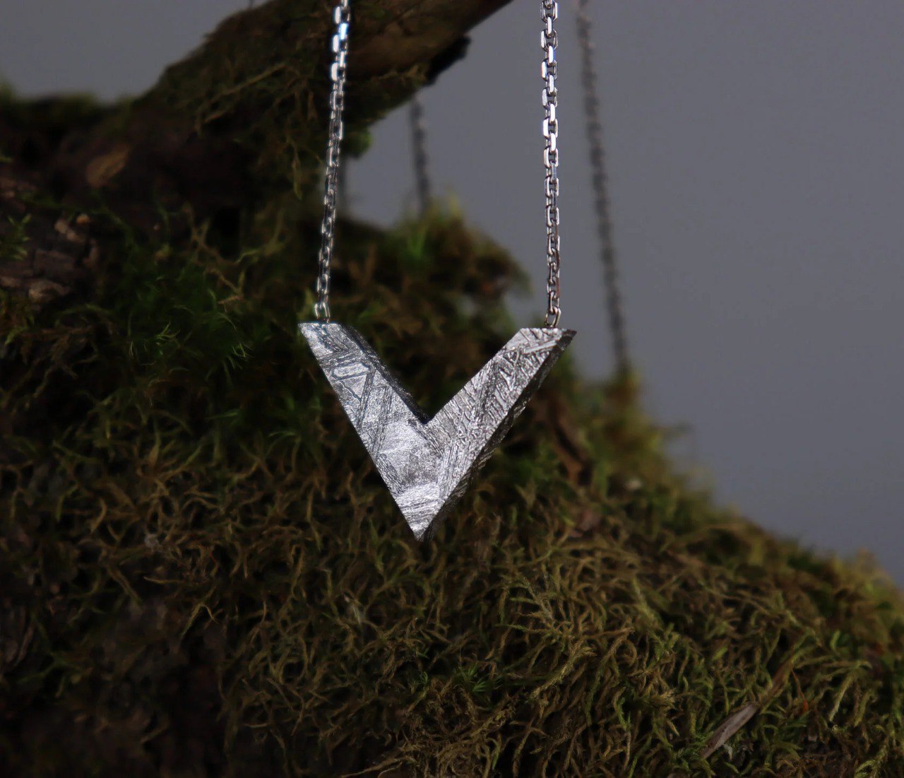 ПОДВЕСКА: VICTORY