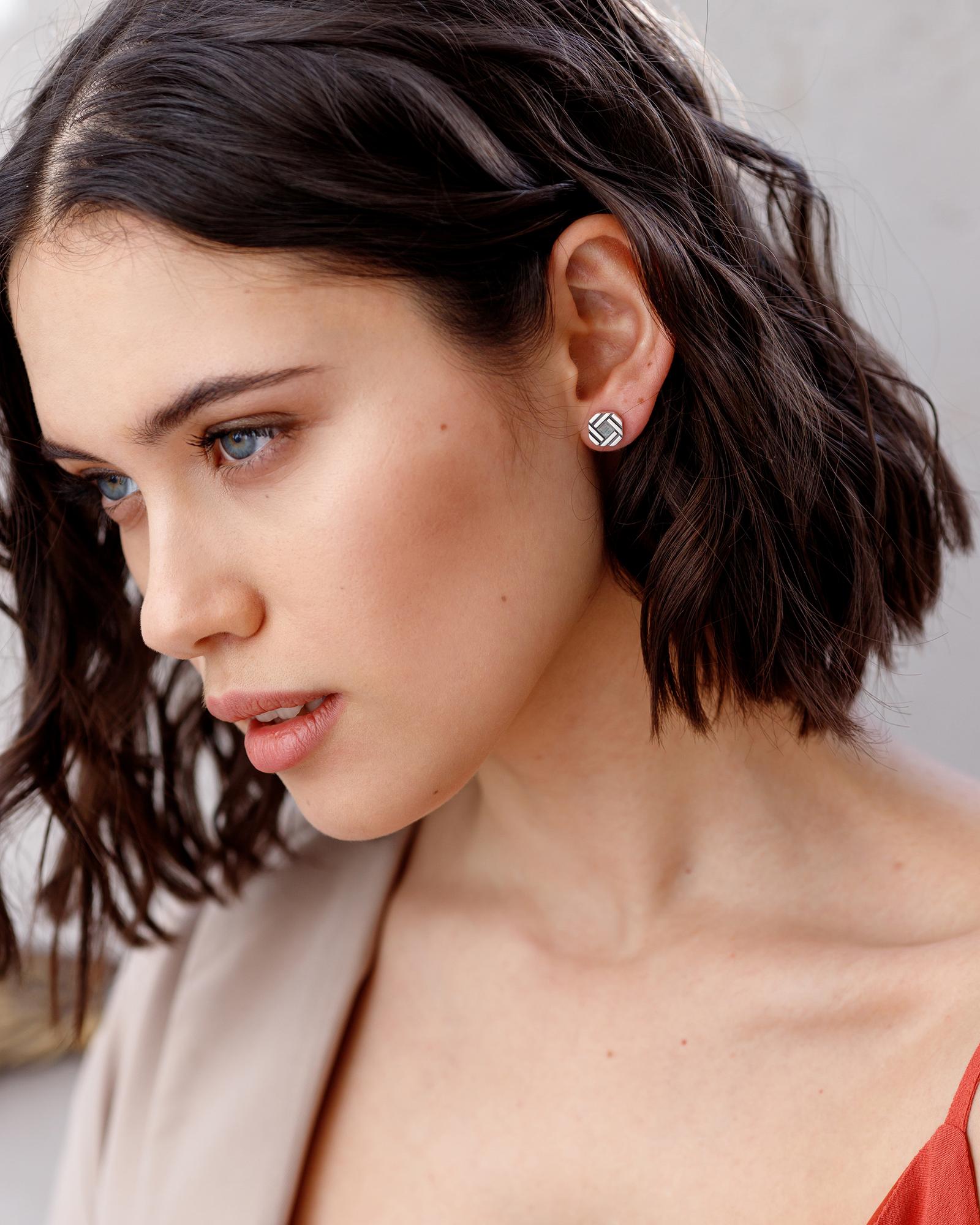 Серебряные серьги Pins