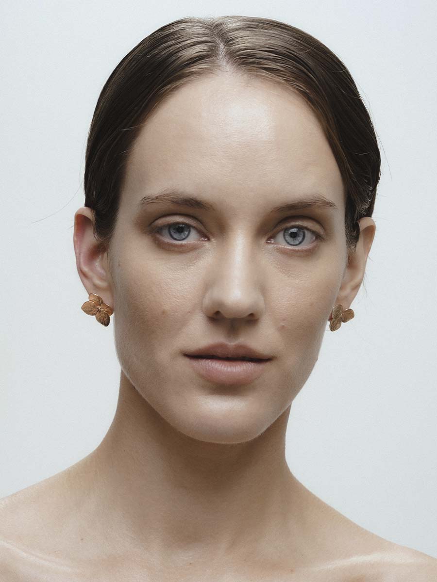 Пусеты Гортензия гранд асимметрия