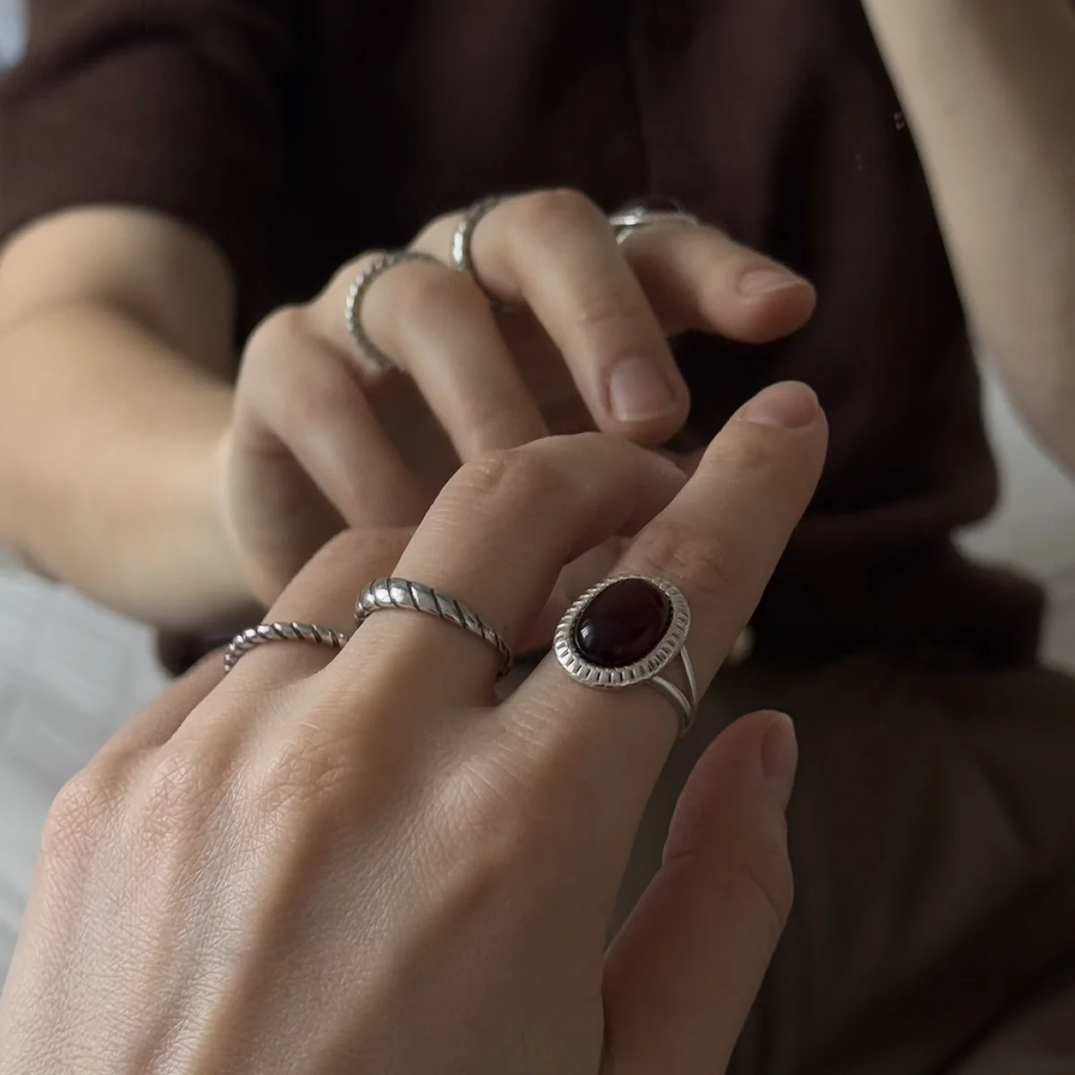 Кольцо серебряное с янтарём R20011SV