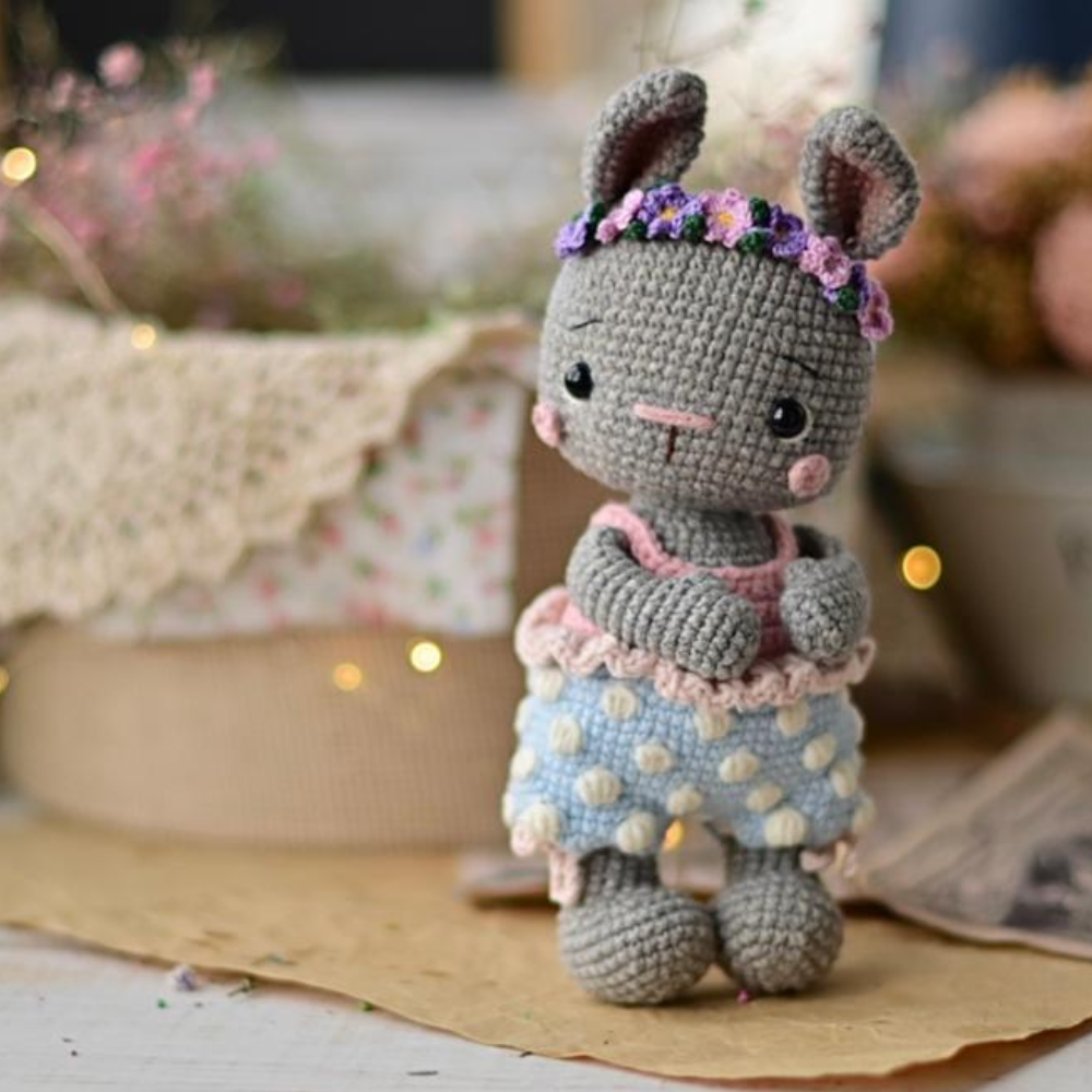 Мастер-класс "Зайчик в венке"