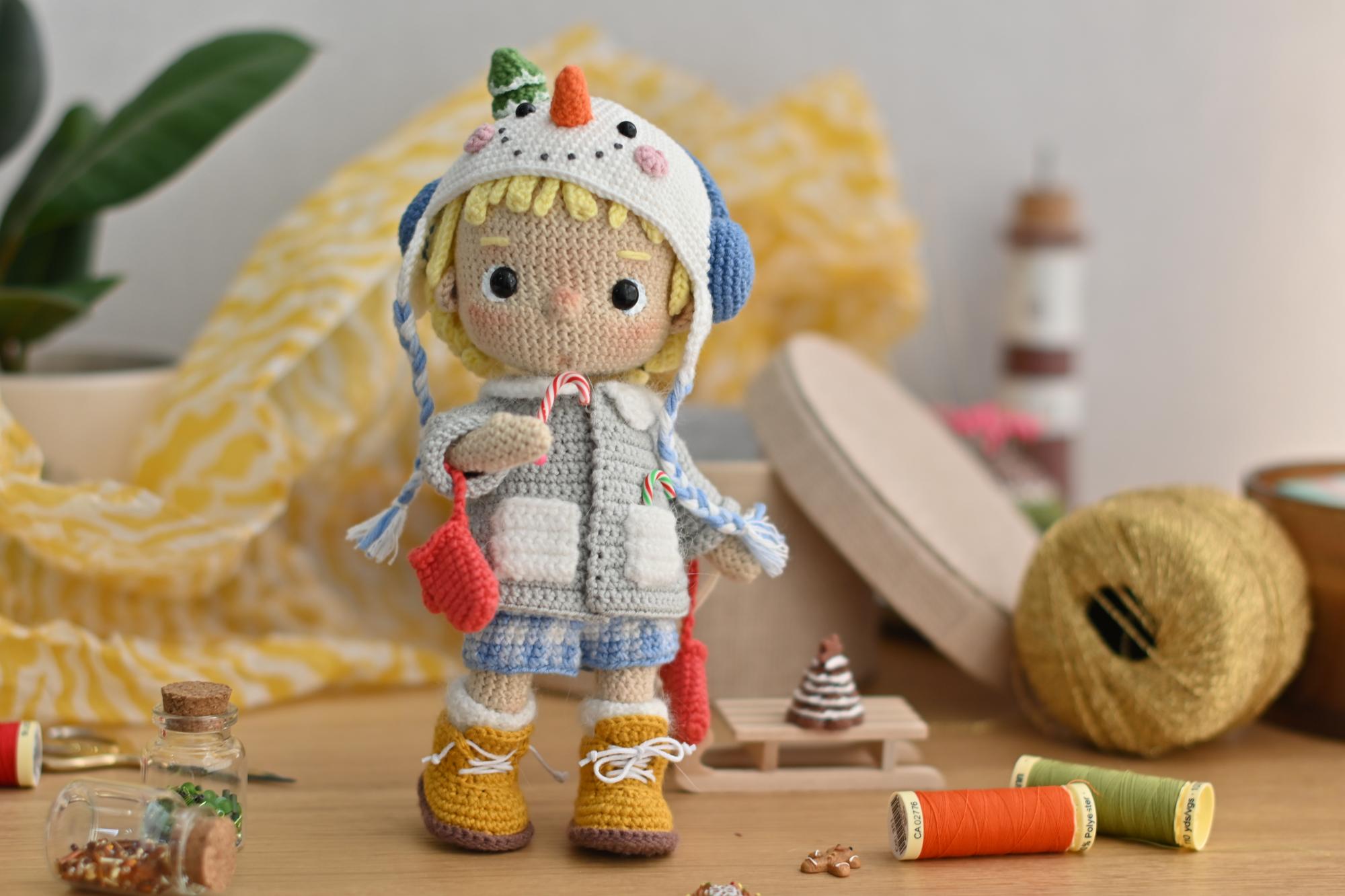 Мастер-класс "Костюм снеговика для куклы Фанни"