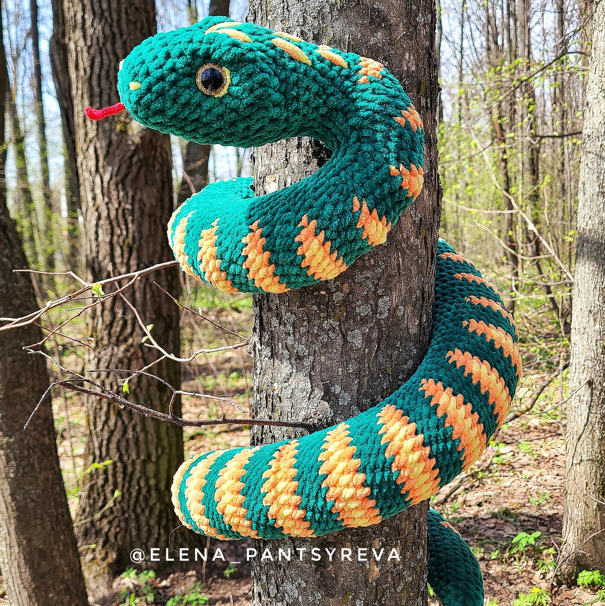 МК Реалистичная Змейка