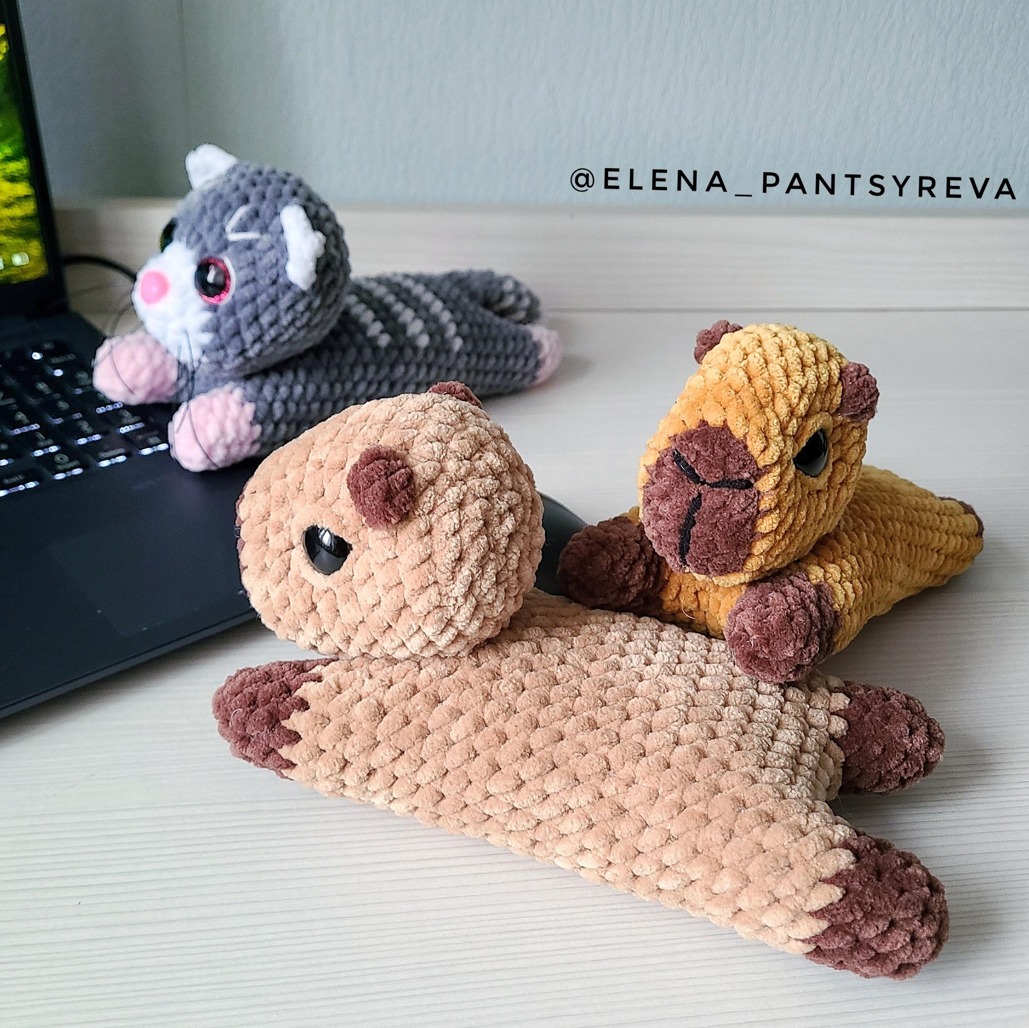 МК Подушечка под запястье в форме игрушки Капибара и Котик