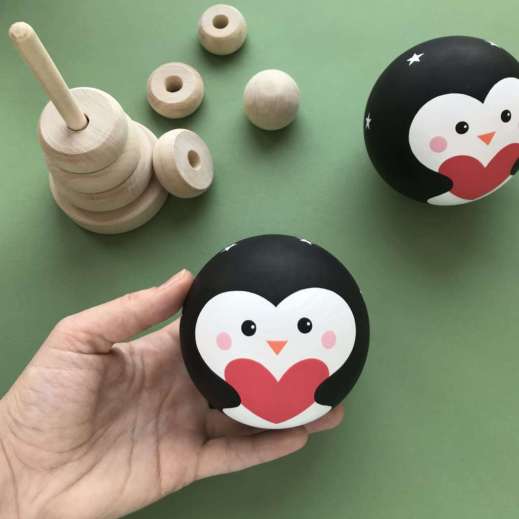 Неваляшка шар "Пингвин"