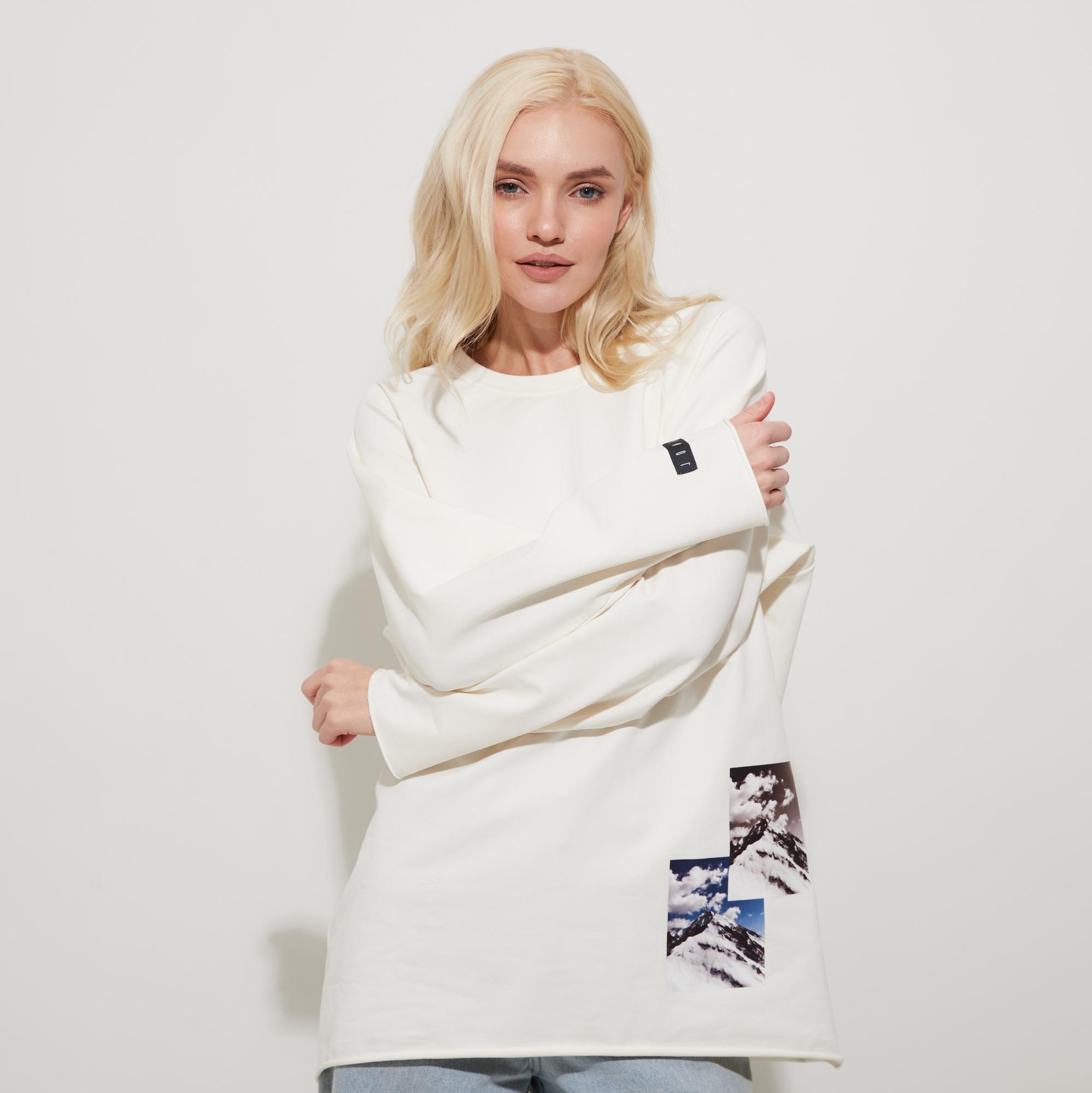 Лонгслив «Снег в горах»