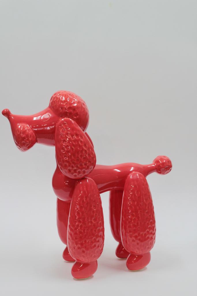 Пудель красный