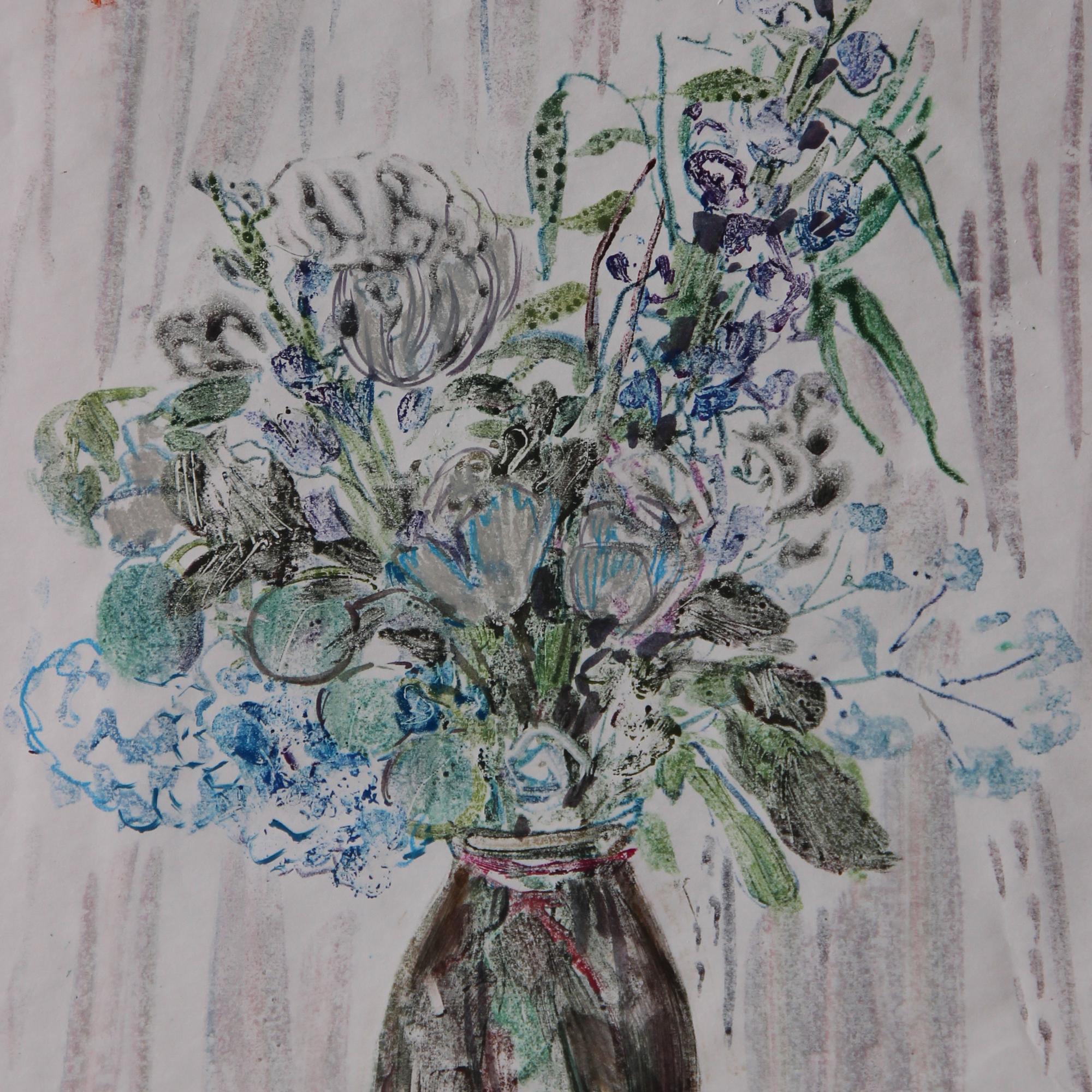 Букет в коричневой вазе