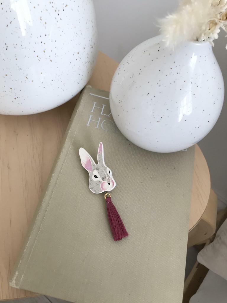 Зайка с кисточкой