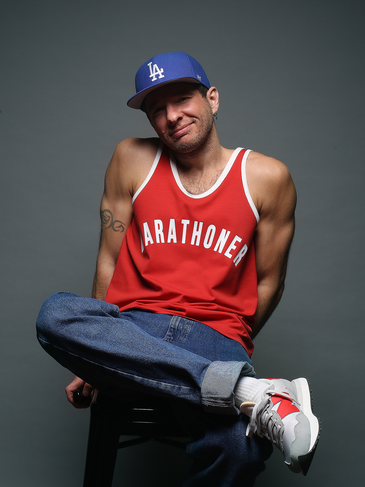 Майка  огненно-красный/молоко. принт Marathoner