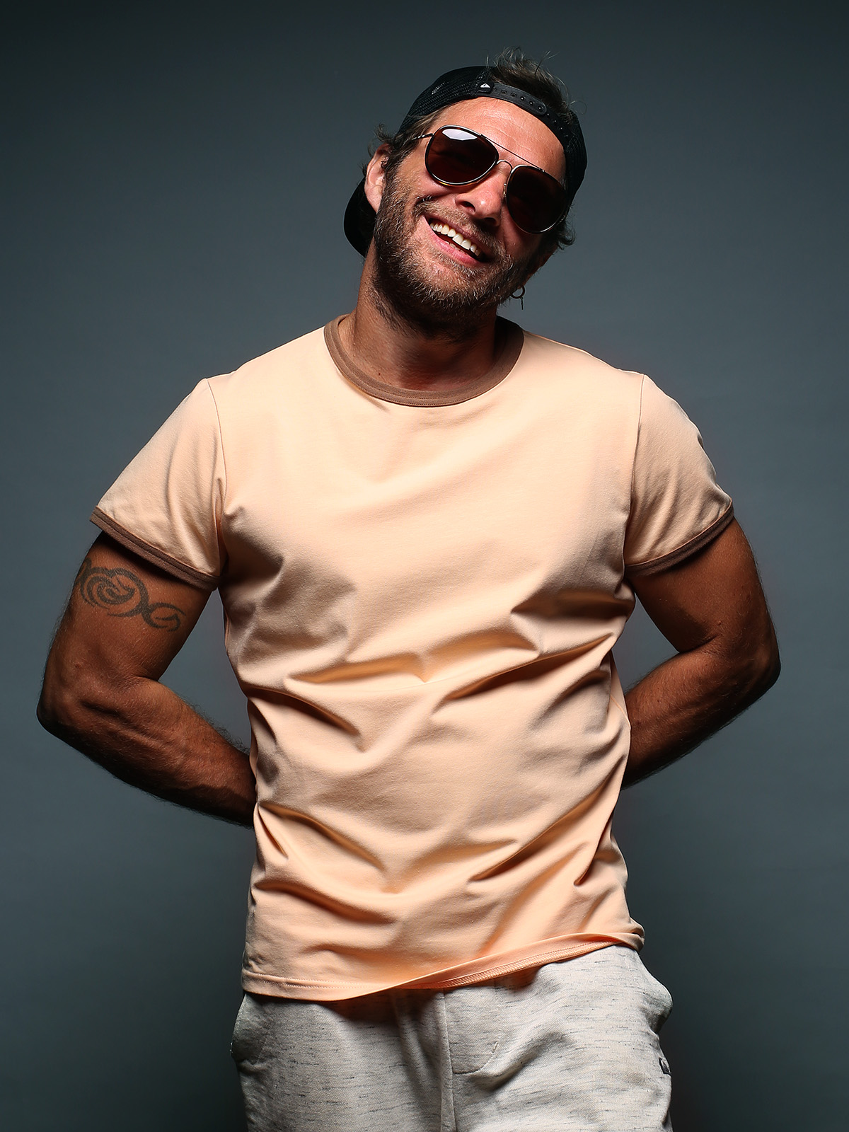 Футболка персиковый дым/какао