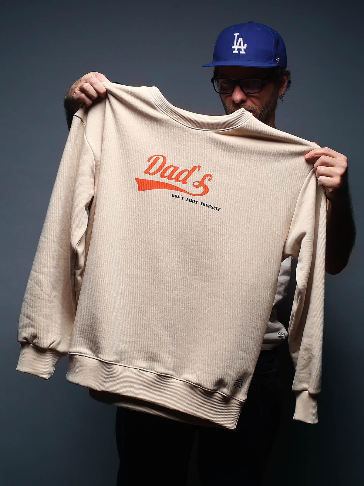 Свитшот бежевый