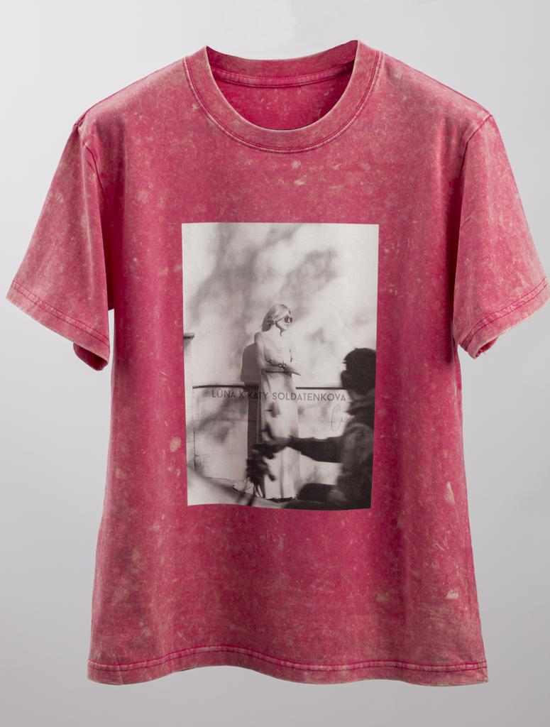 Футболка "SHE"