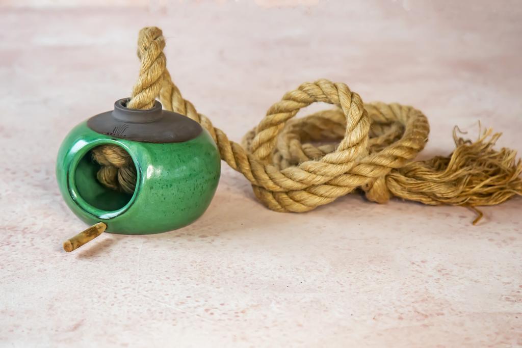 КОРМУШКА ДЛЯ ПТИЦ "ГОРОШЕК"