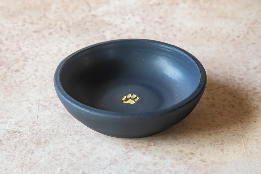 МИСКА ГЛУБОКАЯ С ЗОЛОТОЙ ЛАПКОЙ