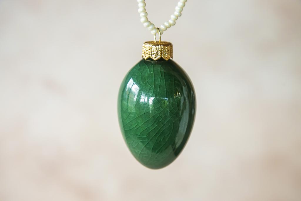 ИНТЕРЬЕРНОЕ ЯЙЦО «ТРАВА В ТЕНИ» КРАКЛЕ размер S