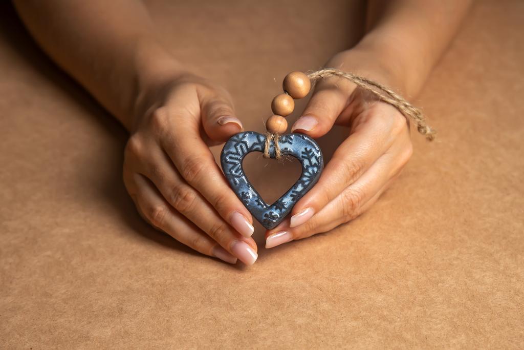 ЕЛОЧНАЯ ИГРУШКА "ВОЗДУШНОЕ СЕРДЦЕ"