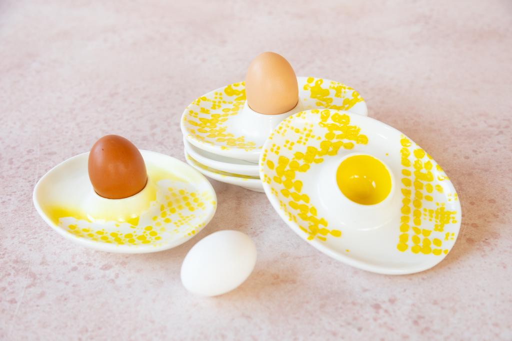 ДЕРЖАТЕЛЬ ДЛЯ ВАРЁНЫХ ЯИЦ "ПАСХА"