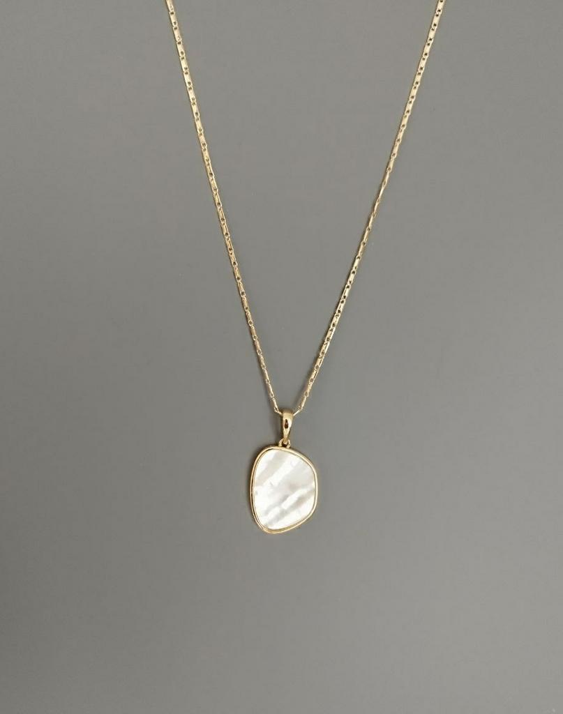 Кулон Гармония из перламутра