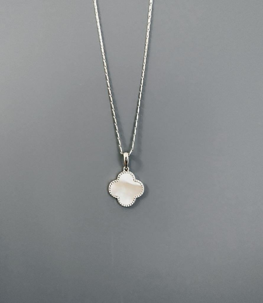 Кулон Клевер из перламутра