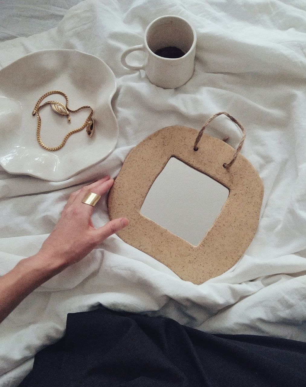 Зеркало настенное в крапинку