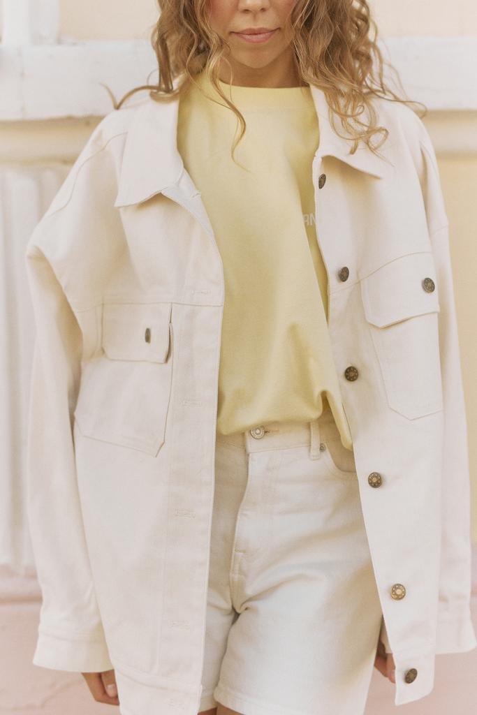 ДЖИНСОВАЯ КУРТКА