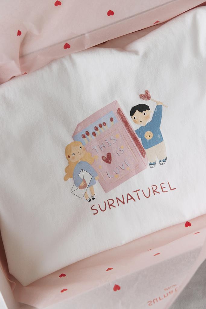 ФУТБОЛКА IS LOVE