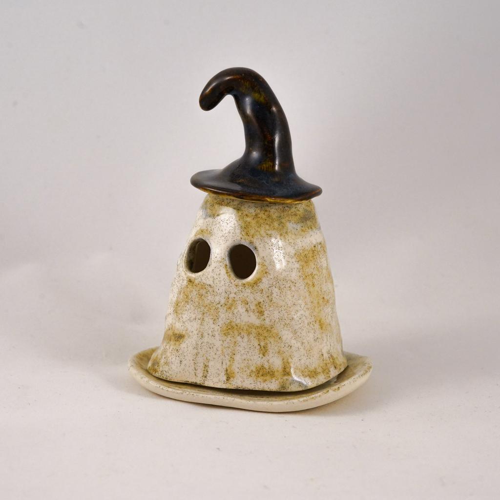 Подсвечник "Шляпник"