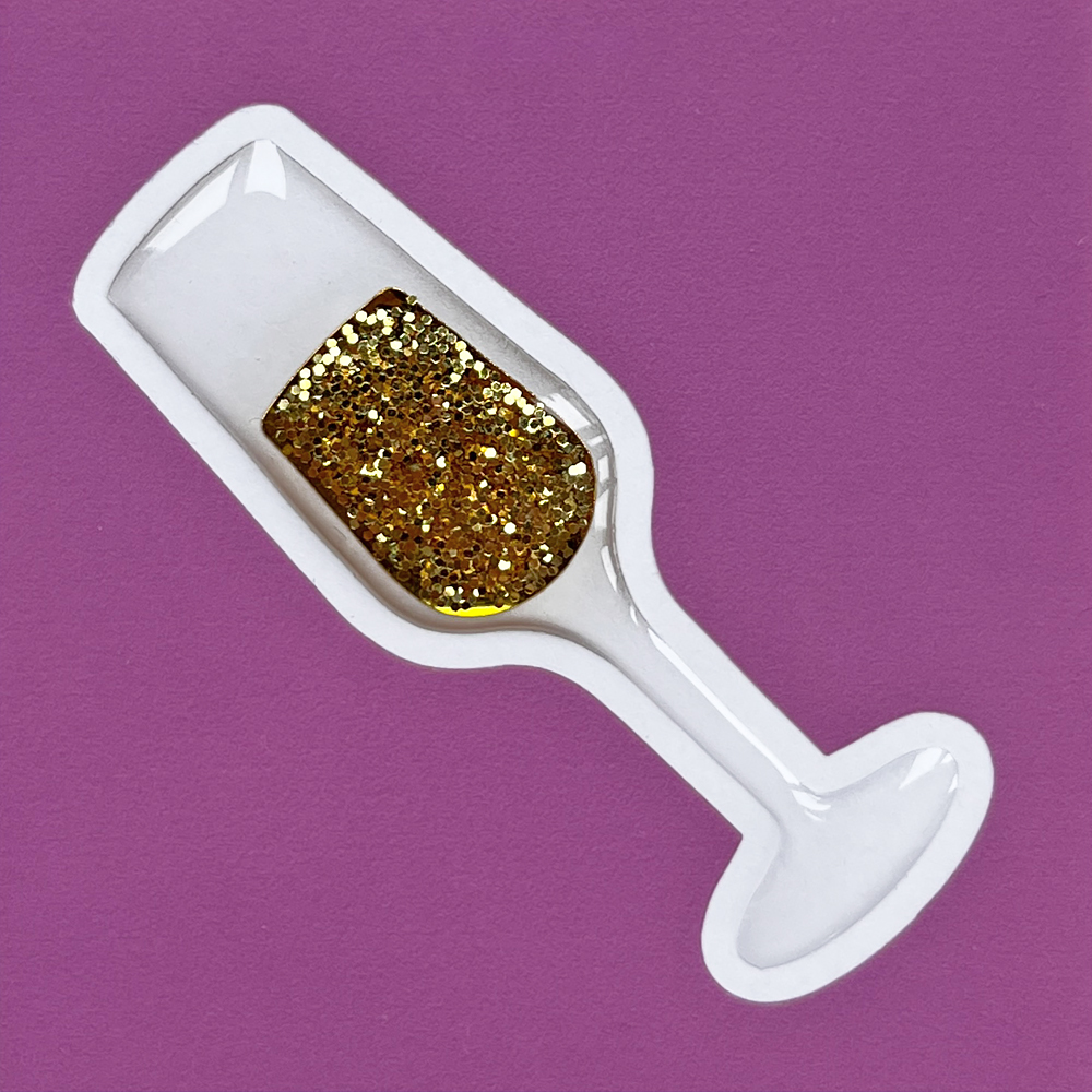 Фужер с игристым